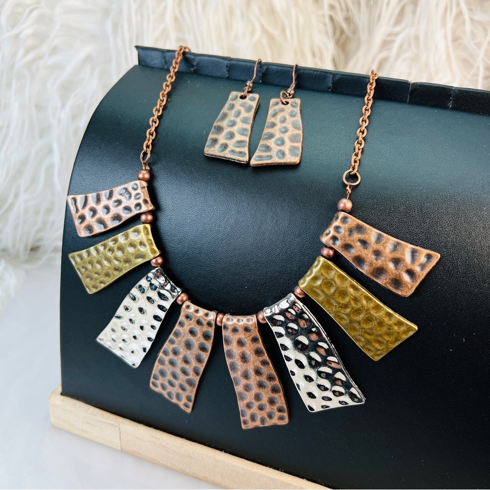 Hammered Modernist Choker Necklace + Earrings set